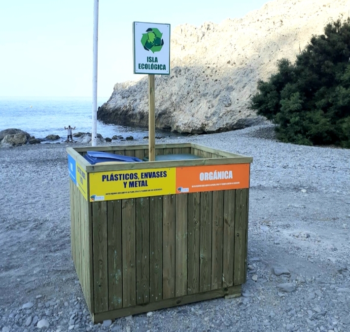 El Ayuntamiento de Almucar instala una decena de 